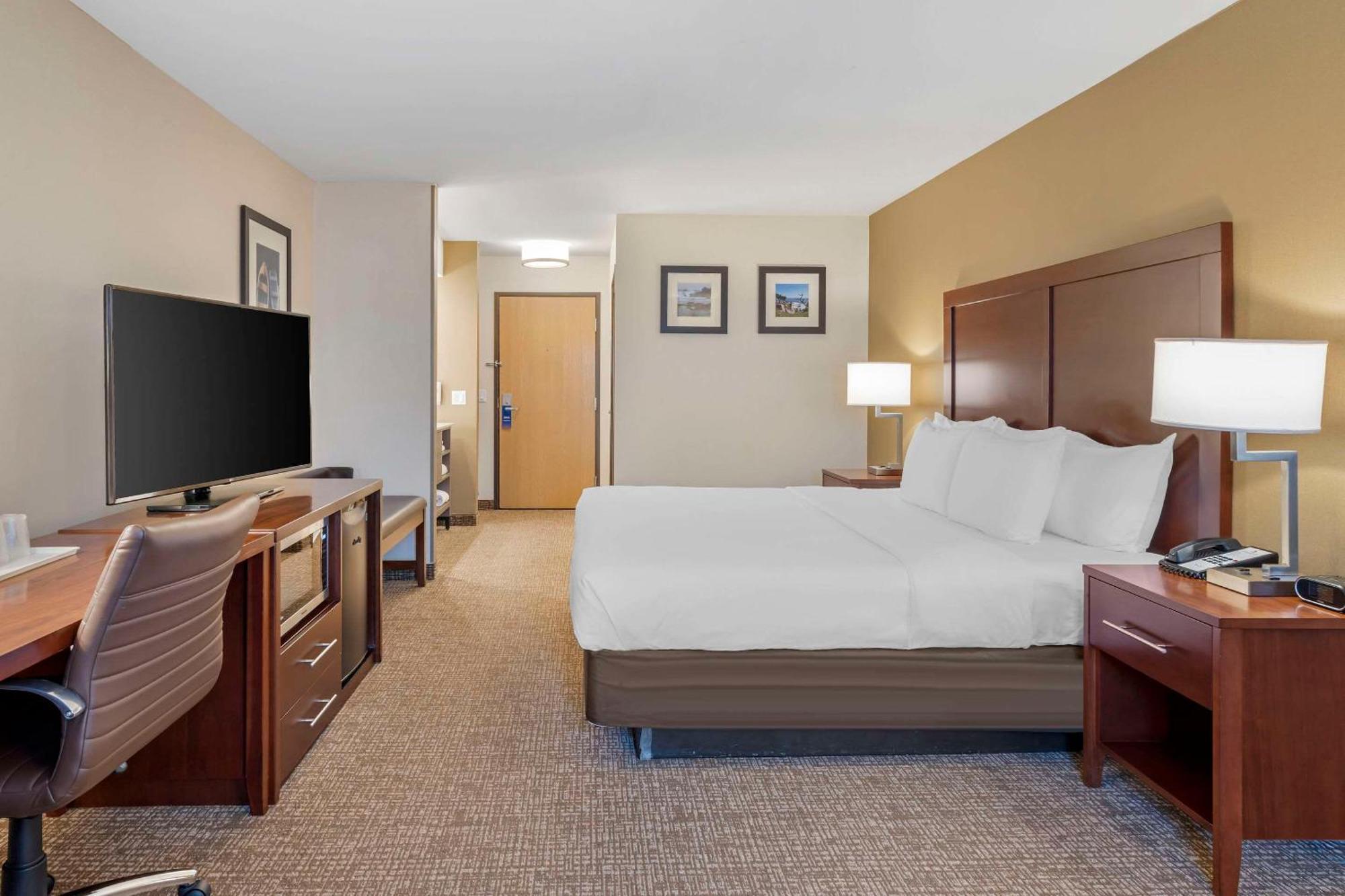 Comfort Inn Marina On The Monterey Bay Buitenkant foto