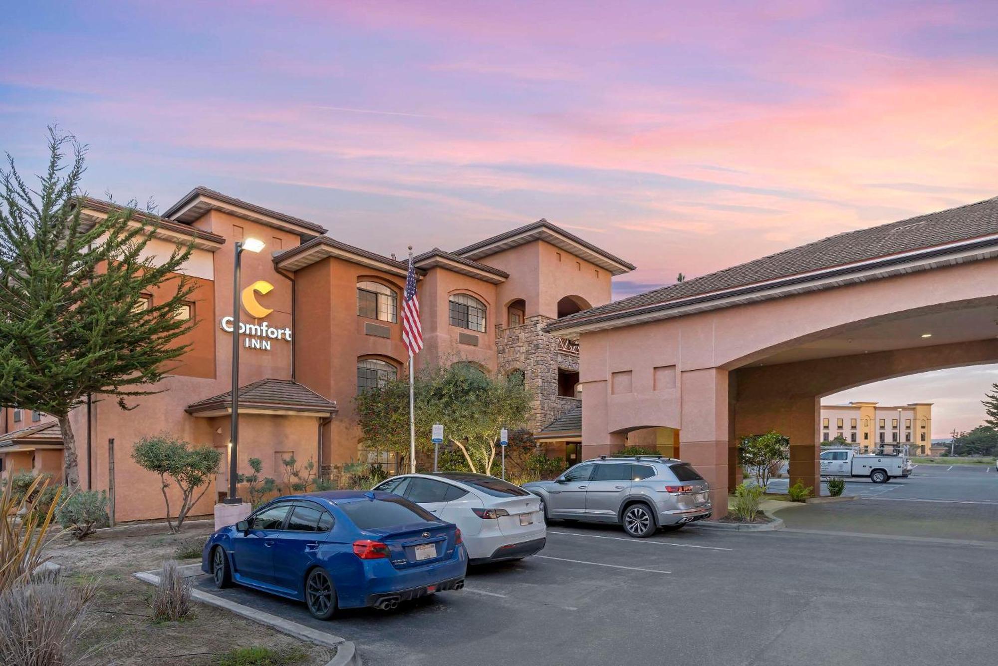 Comfort Inn Marina On The Monterey Bay Buitenkant foto