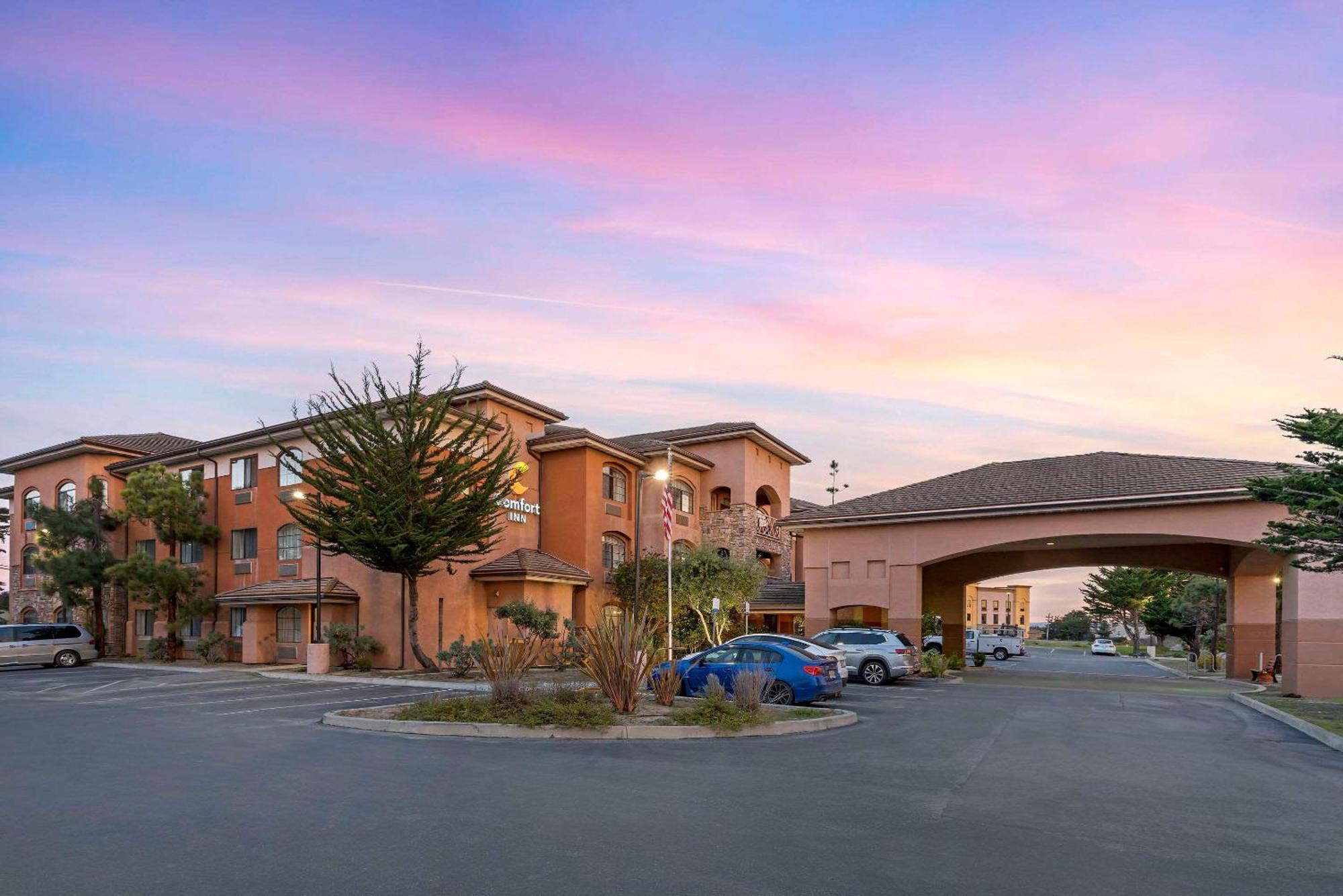 Comfort Inn Marina On The Monterey Bay Buitenkant foto
